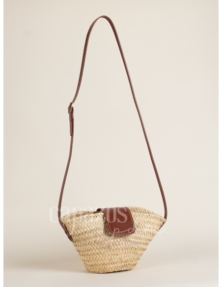 Capazo con asa de cruzar en piel + solapa